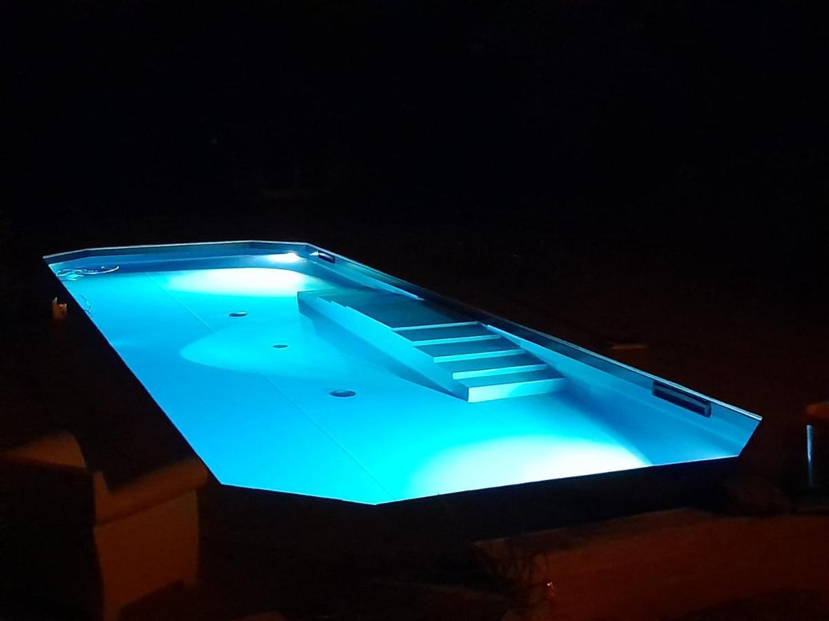 Cottage Sotto Il Faggio Centenario Ameno Luaran gambar