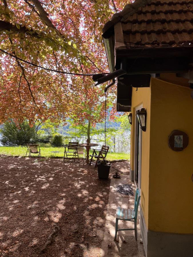 Cottage Sotto Il Faggio Centenario Ameno Luaran gambar