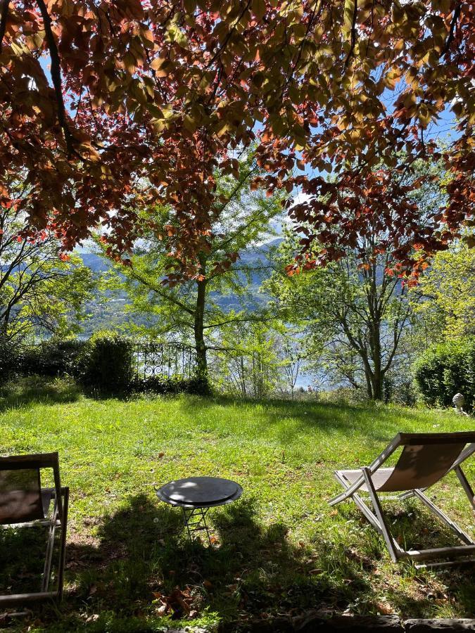 Cottage Sotto Il Faggio Centenario Ameno Luaran gambar